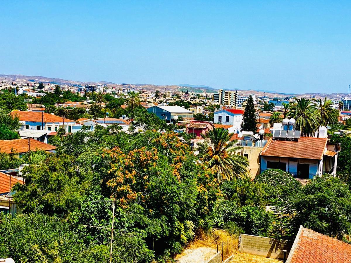 Bali Suites 101 Larnaca Exterior photo