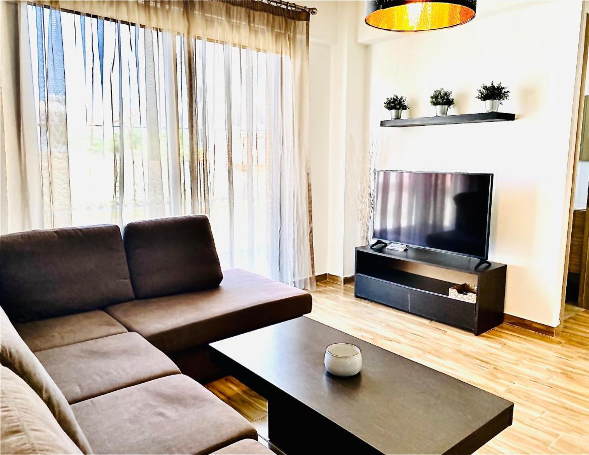 Bali Suites 101 Larnaca Exterior photo